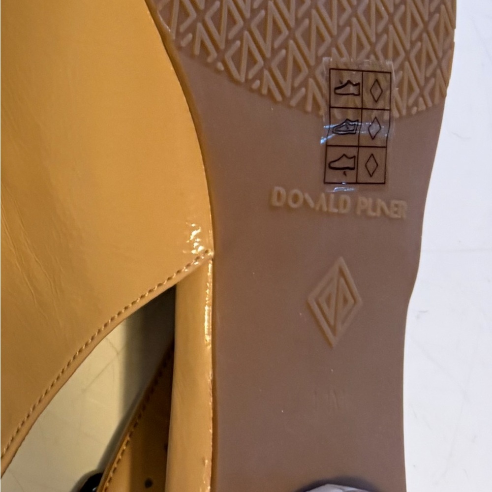 Donald J. Pliner old money the Williams tan Slingback Flats size 11 - Picture 7 of 10